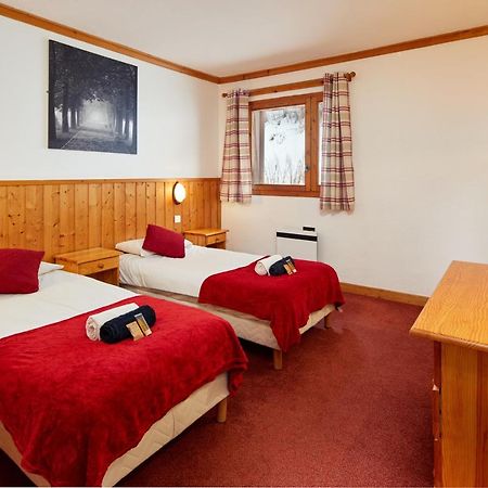 Hotel La Foret Пезе-Нанкруа Экстерьер фото